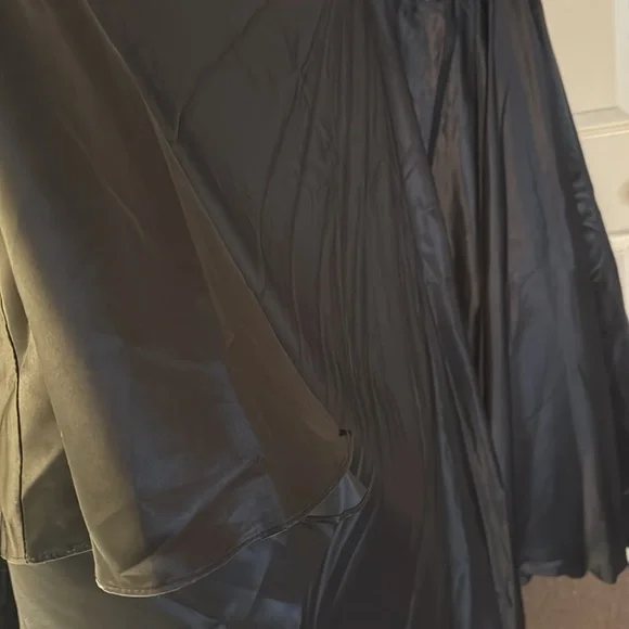 MAC DUGGAL
Strapless Embellished Bustier Ball Gown - Picture 6 of 16